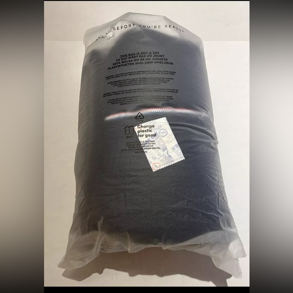 FourLaps Polar Quilted Sherpa Reversible Jacket Large Cornflower/Navy NWT $198 - Picture 4 of 5